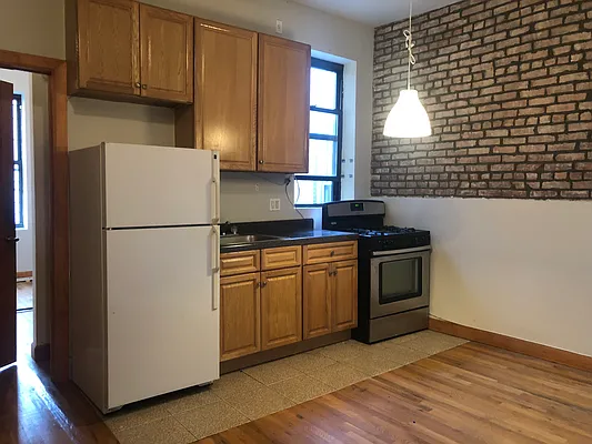 Rented by Rennit Inc. | media 22