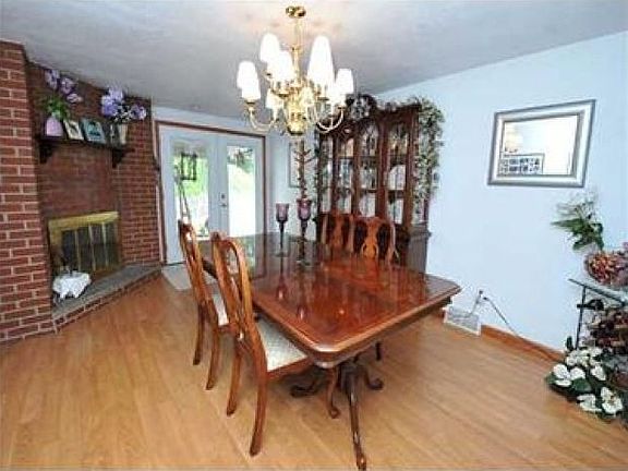 5th image of 183 Orchard Dr