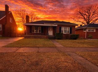 981 Harrison Blvd, Lincoln Park, MI 48146