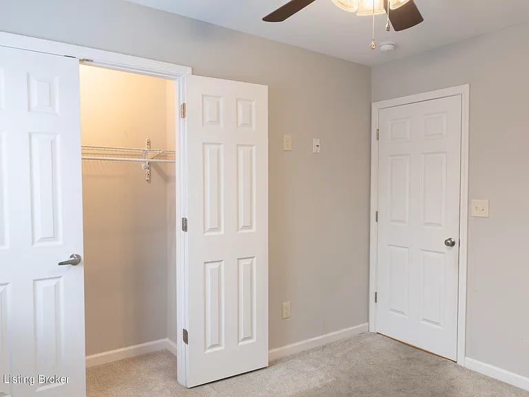11518 Bellewood Garden Ct — Photo 10