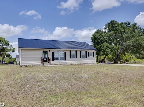 2040 S Montana Cir, Labelle, FL 33935