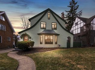 1041 W Grand River Ave, East Lansing, MI 48823