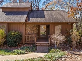 1774 12th St NE, Hickory, NC 28601