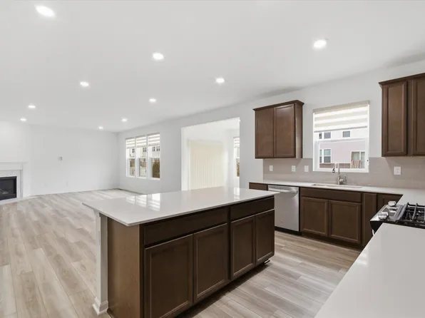 709 Risdon Trl, Saline, MI 48176