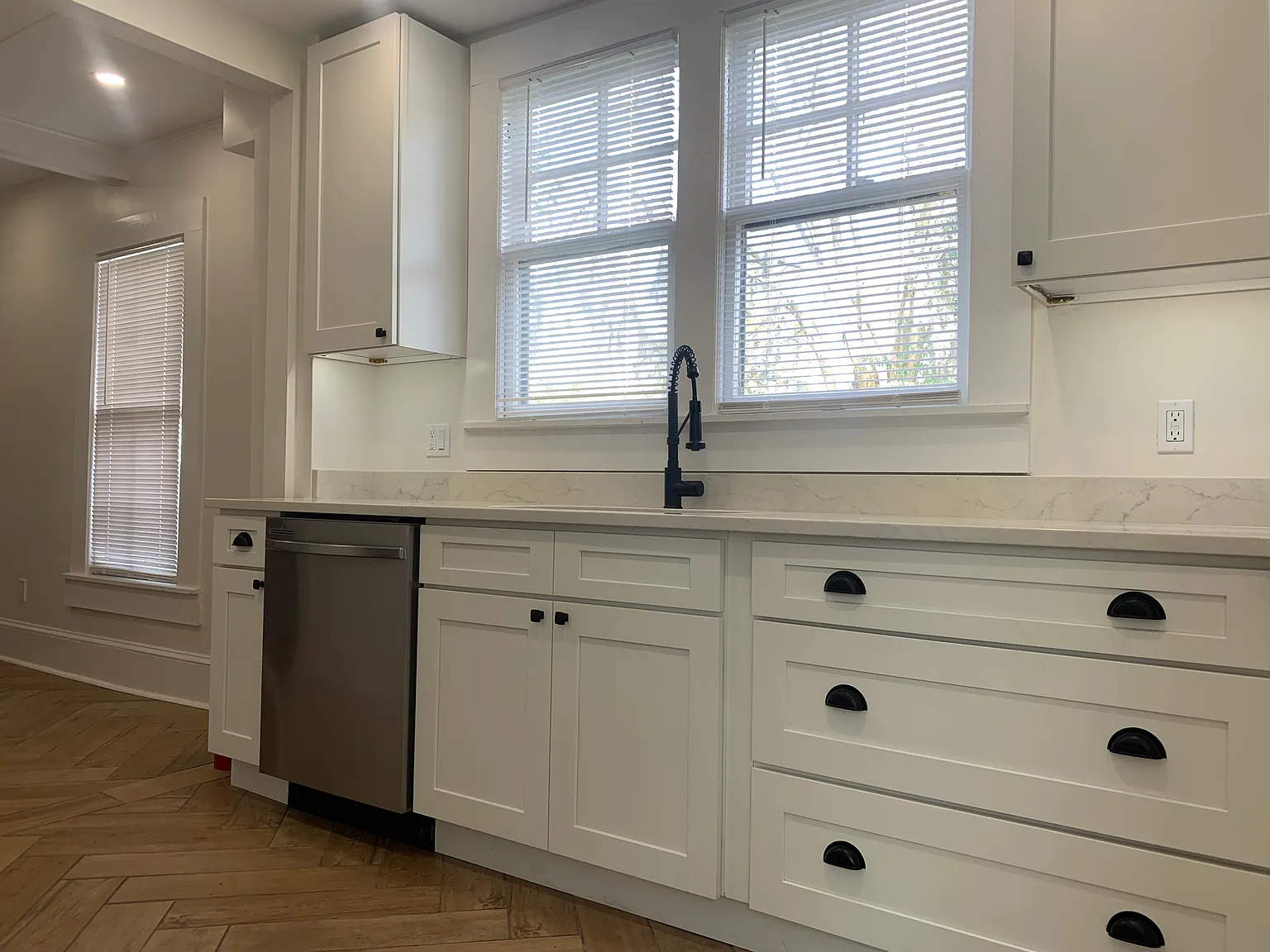 2 bed, 1100 sqft, $1,950 — Photo 4