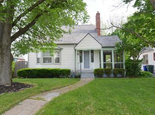 22 E Weisheimer Rd, Columbus, OH 43214