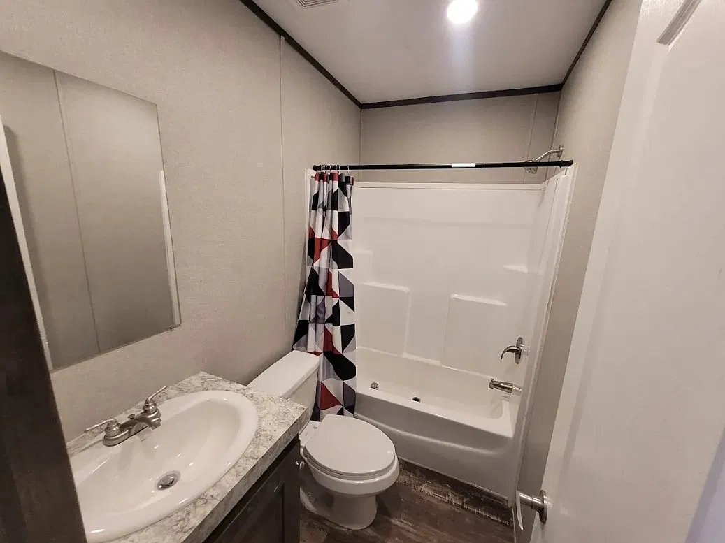 3 bed, 1216 sqft, $1,300 — Photo 4