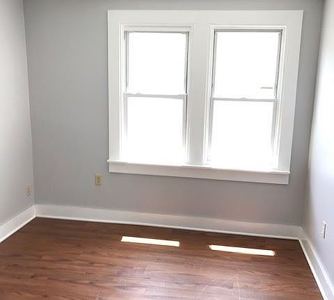 3rd image of 73 Frank St Unit 3