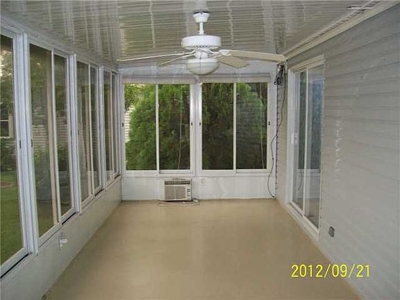 3rd image of 7541 Montauk Ave