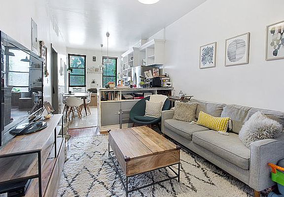 2nd image of 217 Smith St #1