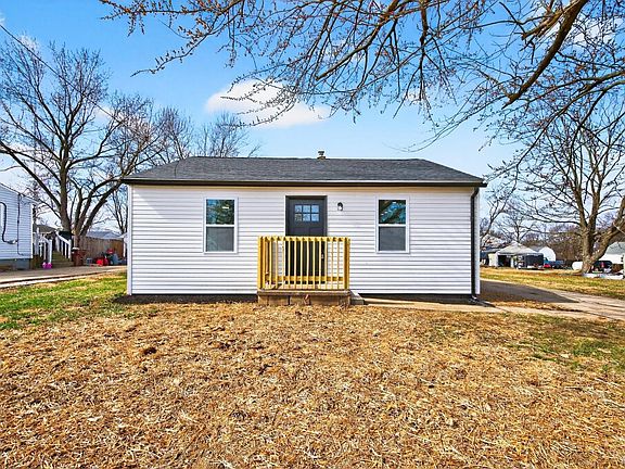 3rd image of 8081 Lawrence Rd