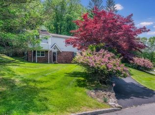 21 Warren Ct, Sparta, NJ 07871