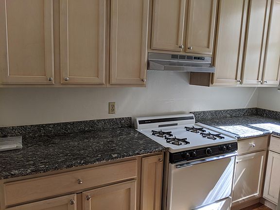 4th image of 1430 California St #8