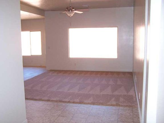 4th image of 670 N Sage Crest Dr