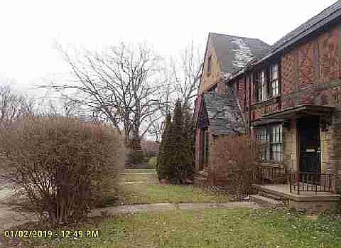2815 Ewald Circle