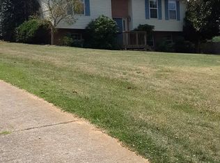2797 Cherokee Dr, Morristown, TN 37814