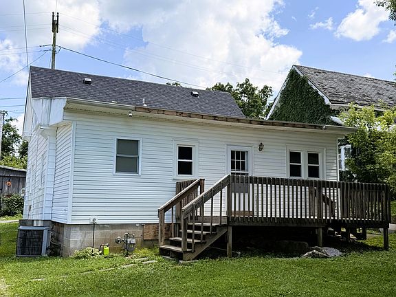 2nd image of 102 Church St