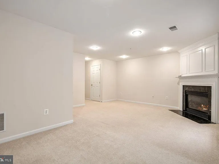 19421 Rayfield Dr — Photo 24