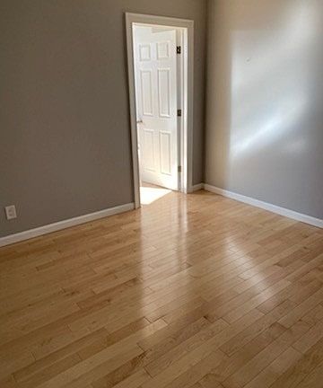 3rd image of 13113 Liberty Ave