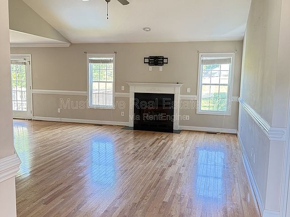 2nd image of 1798 Thomasville Rd