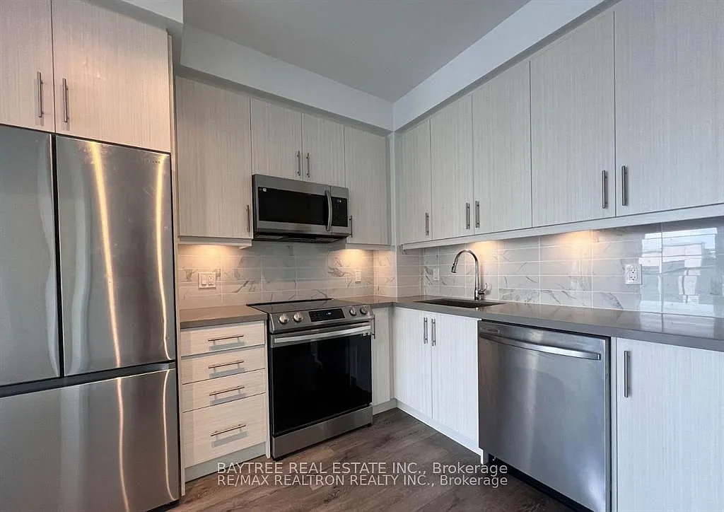 2 bed, $2,900 — Photo 2