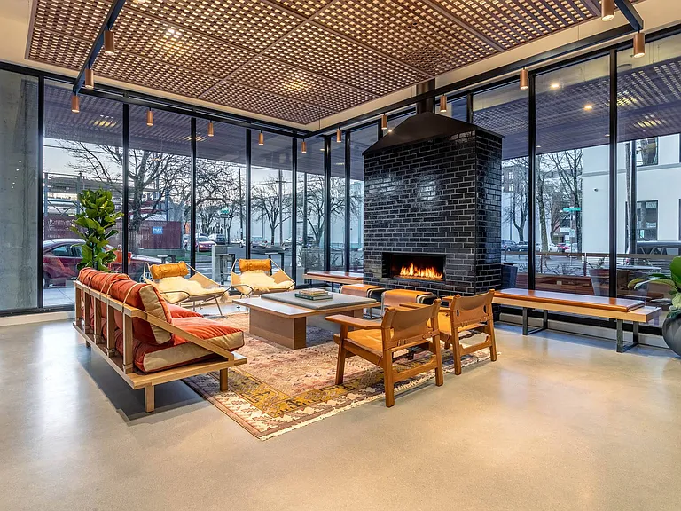 Fireplace Lounge