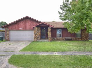 4923 Bermuda Ave, Sand Springs, OK 74063