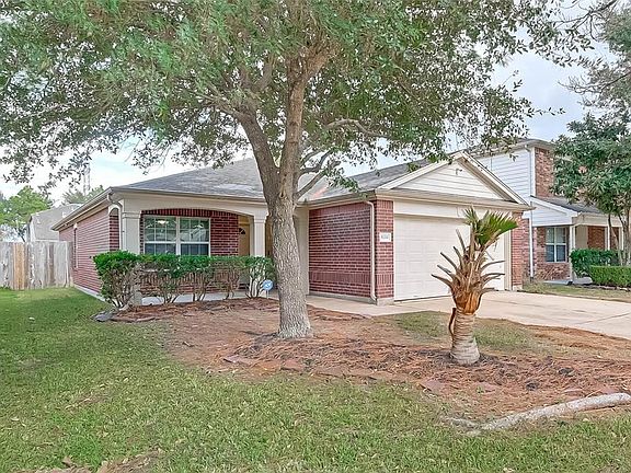 2nd image of 16514 Aberdeen Green Dr