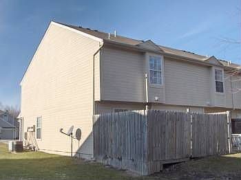 3rd image of 6101 NE Moonstone Ct #22D