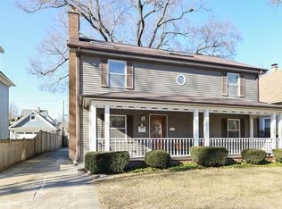927 Harvard Ln, Wilmette, IL 60091