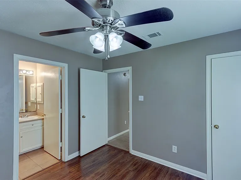 902 Kalanchoe Ct #A-B — Photo 10
