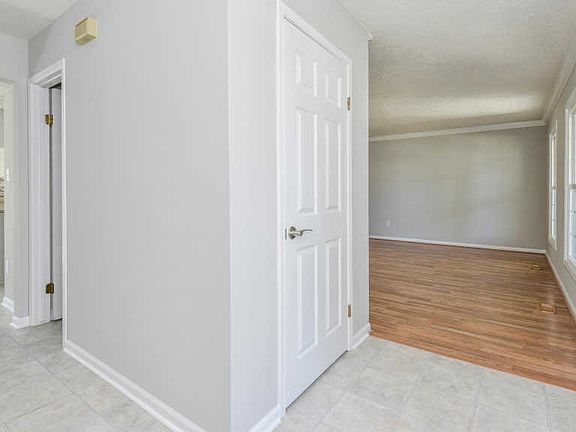 4th image of 12807 Framingham Ct