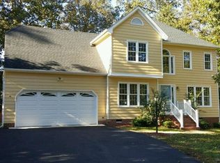 1412 Havens Oak Cir, Midlothian, VA 23114