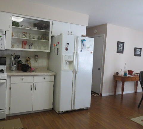 4th image of 7648 Paw Paw Ave