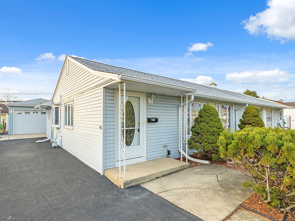 8826 S Keeler Ave, Hometown, IL 60456 Zillow