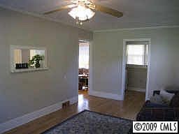 4th image of 3300 Maywood Dr