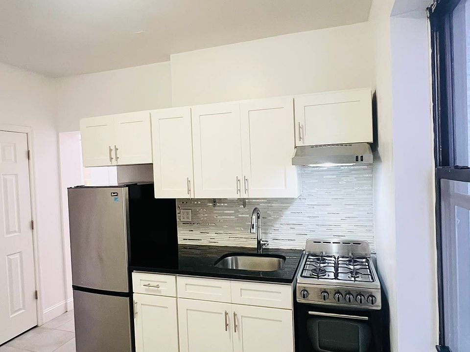 1st image of 31-32 29th St #2D