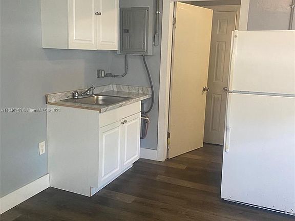 4th image of 10680 SW 172nd St #10692