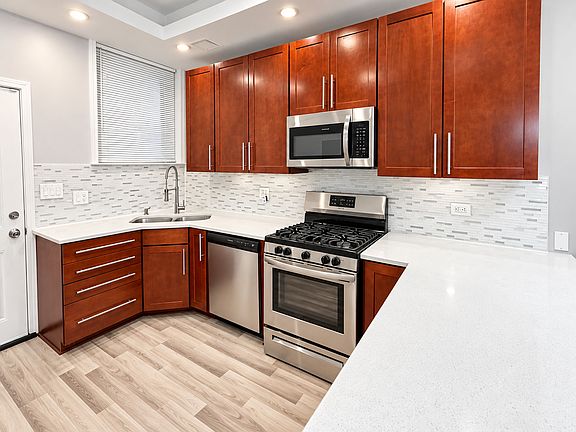 5th image of 7078 N Wolcott Ave APT G