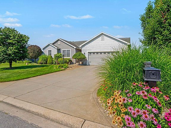 2nd image of 53373 Victor Dr