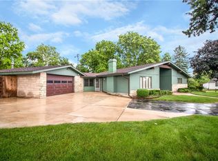 4555 E 46th St, Des Moines, IA 50317