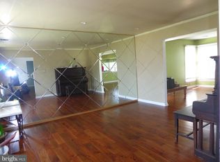 23 Manchester Rd, Mount Holly, NJ 08060