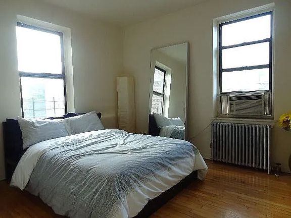 3rd image of 1412 Brooklyn Ave APT 1G