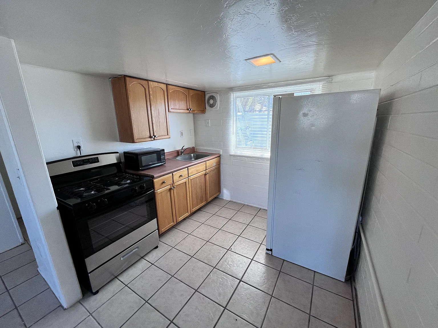 1 bed, 500 sqft, $899 — Photo 3
