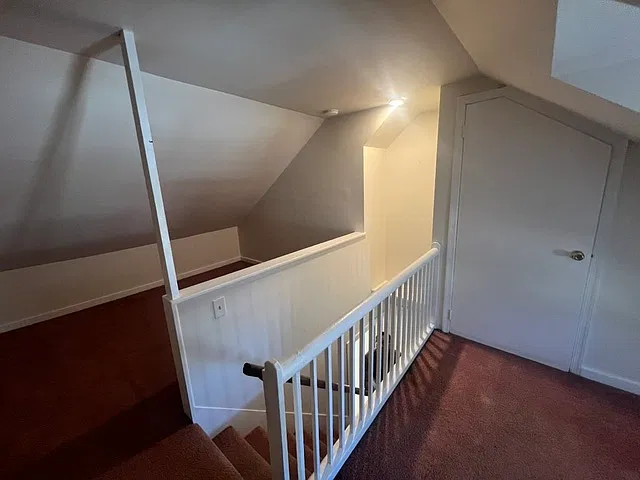 3 bed, 784 sqft, $1,595 — Photo 1