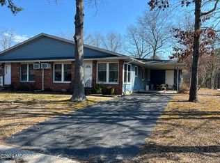 13 Acorn Rd #A, Manahawkin, NJ 08050