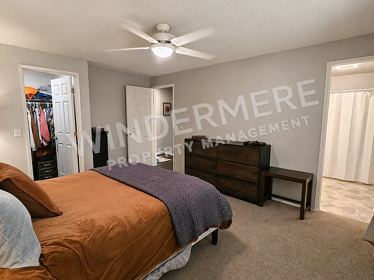 585 NW Fairwood Way — Photo 14