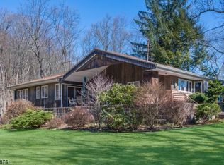 226 Kinnelon Rd, Kinnelon, NJ 07405