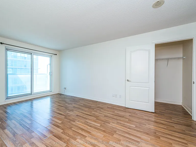 70 Town Centre Ct #806 — Photo 12