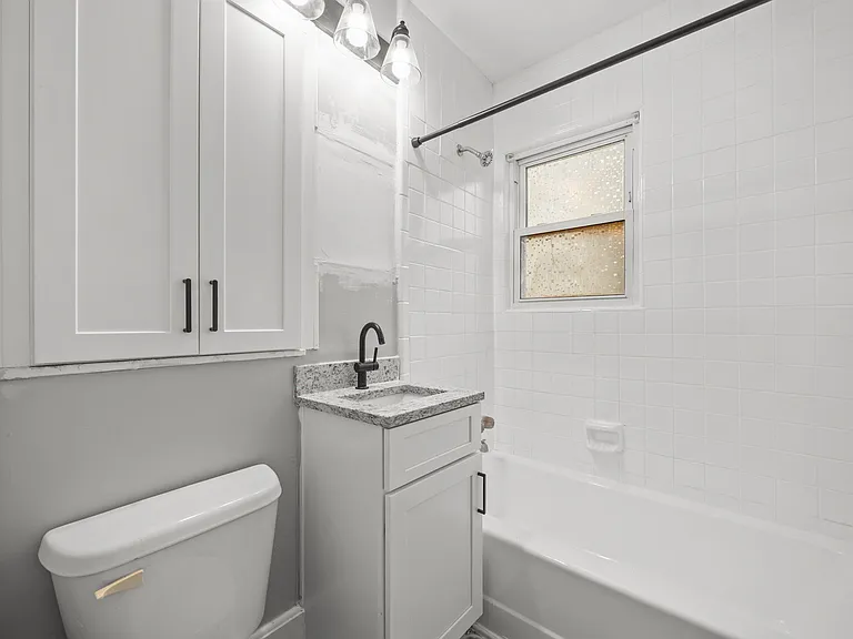 300-B Chamberlain Street - Renovated